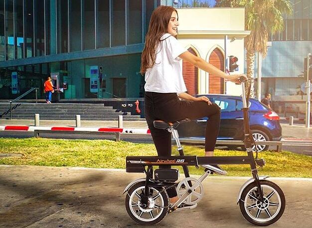 Airwheel R6 portable electric bike